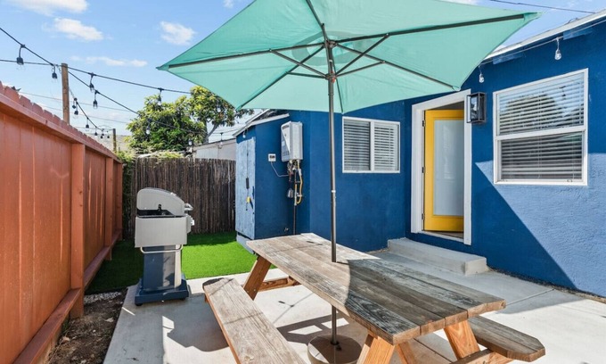 Logan Heights House | Orange Blossom -2BR Free Parking