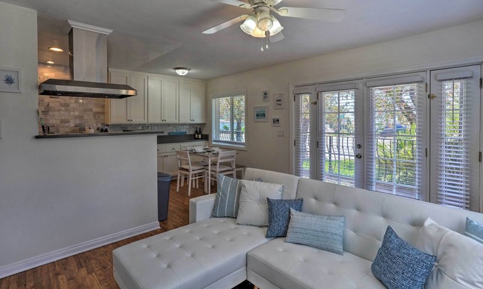 Laguna Beach Apartment | Orange County Gem: Walk to Crescent Bay Beach
