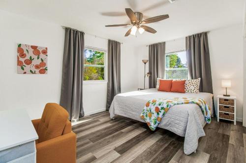 Southeast Pensacola House | Orange Crush