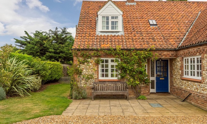 Burnham Thorpe Cottage | Orchard Cottage (BT), Burnham Thorpe, Norfolk