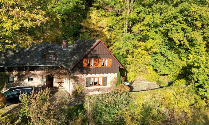Nideggen Cabin | Original hunting lodge Breidelsley in the Eifel. 8 persons.