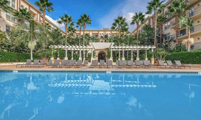 The Flats Apartment | Orsini Luxury Retreat: 2BR/2BA