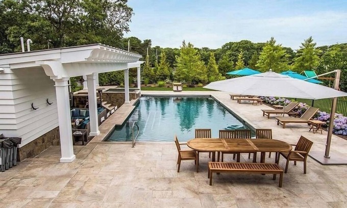 Wianno House | Osterville pool rental near beach. Back yard paradise! RPMS138