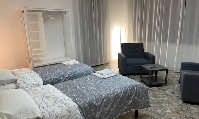 San Trovaso Apartment | OTB 3 - Spacious retreat for families and groups between Venice and Treviso with 3 rooms