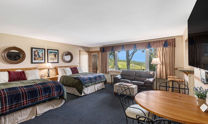 Gaylord Condo | Otsego Ski and Golf Resort Condo
