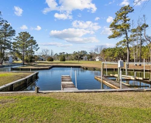 Straits House | Otter Banks Retreat home