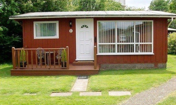 Seaton Ski Chalet | 'Otter Lodge' Chalet to Rent in the heart of the Jurassic Coast in Seaton Devon