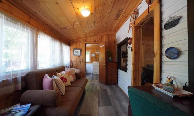 Gravenhurst Cottage | Our Lady of Kahshe Lake Cottage