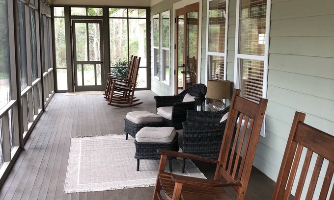 Laurel House | Our Little Farmhouse is a treat you are sure to enjoy.