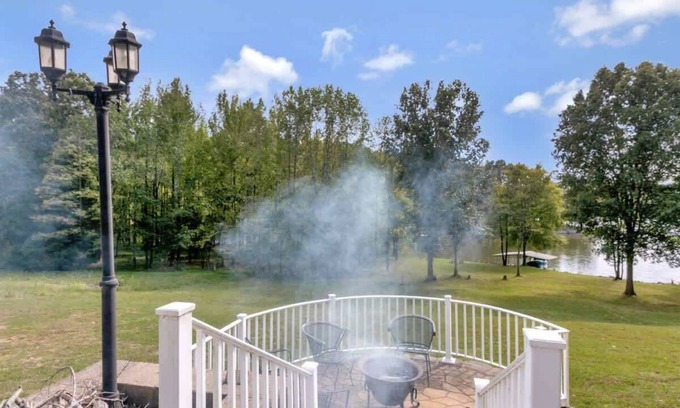 Cadiz House | Our Triggwood - Serene 5 Bedroom Retreat