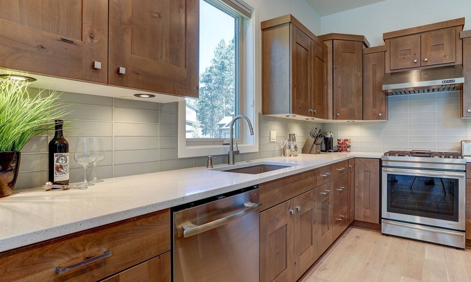 Bend House | Outback 3 Bedroom Townhouse by RedAwning