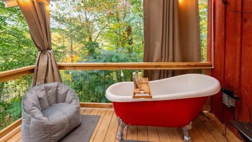 Cosby House | Outdoor Soaking Tub! Cozy spot for couples getaway
