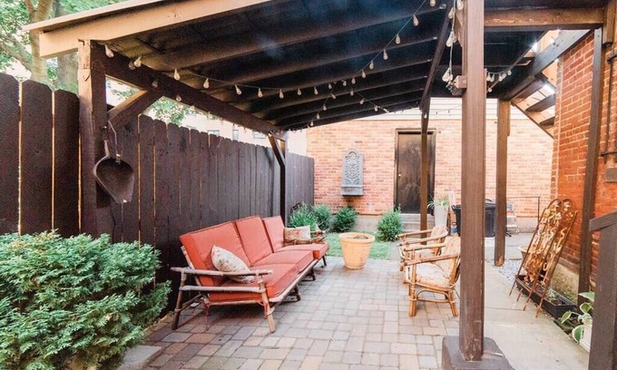 Manchester Apartment | Outdoor Space - Parking - 1st Floor - Walkable