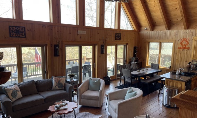 Six Mile House | OUTER BANKS