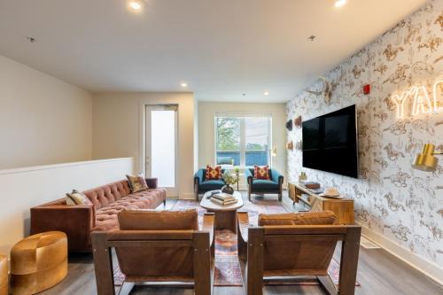 Five Points Apartment | Outrider 1020 by AvantStay 5 Minutes to Broadway Downtown Nashville