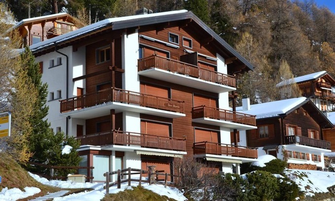 Chandolin Apartment | Outside : flat in Chandolin, for 2-4 persons, on the ground floor of an apartment house, terrace wit