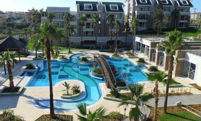 Side Apartment | Outstanding 2 Bed home I-2 in popular gated community, sleeps up to 5 persons