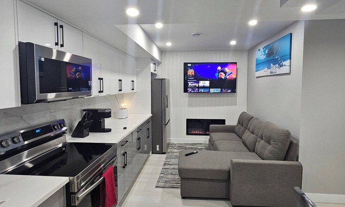 Airdrie House | Outstanding Home
