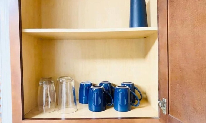 Norfolk House | OV -8beds, 5Tvs, 4bedroom, ask for 30 day discount