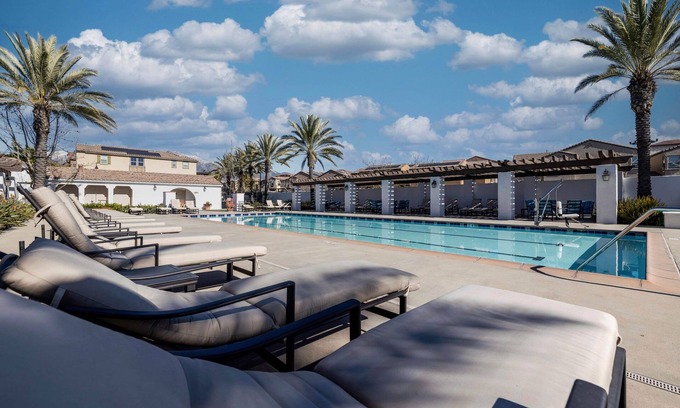 Upland House | Over 2000 SQFT House, Gym, Pool