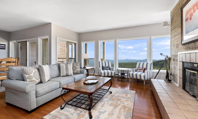 Nellysford Condo | Overlook 05 with Wintergreen Advantage