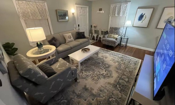 New Warrington Cottage | OWL’S NEST