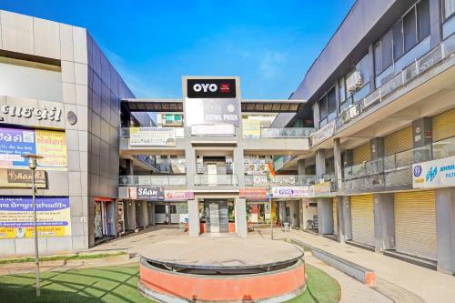 Gandhinagar Hotel | OYO 83492 Hotel Royal Park