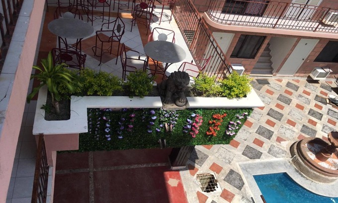 Puerto Vallarta Hotel | OYO Hotel Brisas del Pacífico