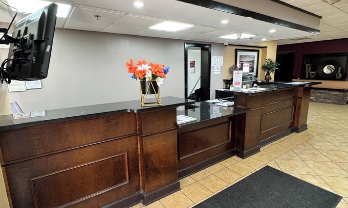 Phenix City Hotel | OYO Hotel Phenix City