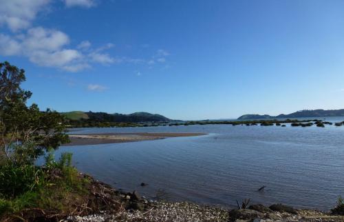 Preece Point Ski Chalet | Oystercatcher Bay Boathouse