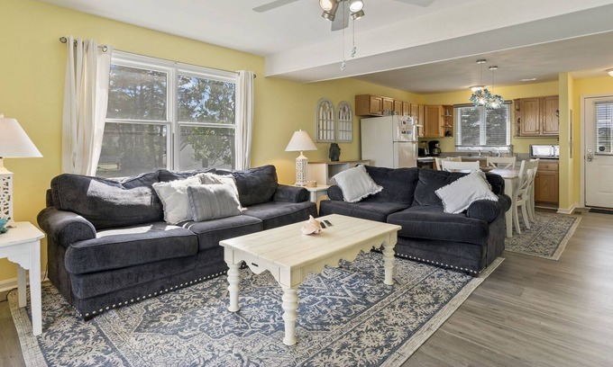 Chincoteague Cottage | Oystercatcher - Pet Friendly and Great Views!