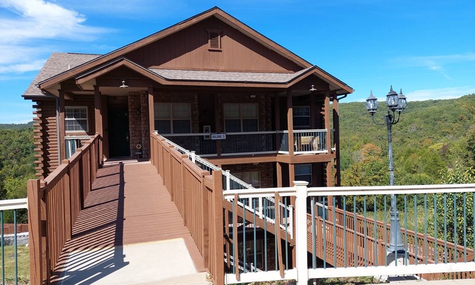 Indian Point Cabin | Ozark Mountain Walk-in Log Cabin by Silver Dollar City & Table Rock Lake!