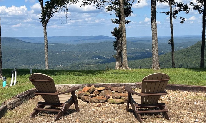 Jasper House | Ozark Vista Retreat - Ozark views with modern style