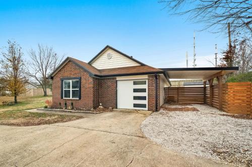 Bentonville House | OZK Trail House