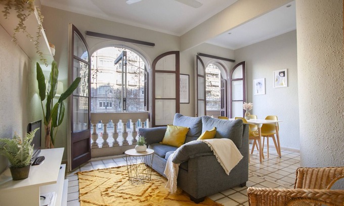 El Poble-sec Apartment | P1PAR1001 Chic 3 bedroom aparment in Paralel