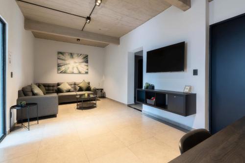 Historic Center Apartment | p602 Amazing Rooftop views 3bdrom 2bath fits 10