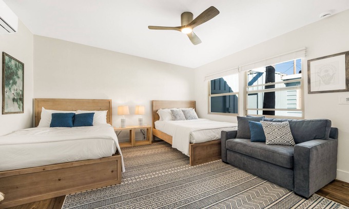 Crown Point Apartment | Pacific Beach Retreat in Heart of PB - Luxe Studio - Sleeps 5 w/A/C