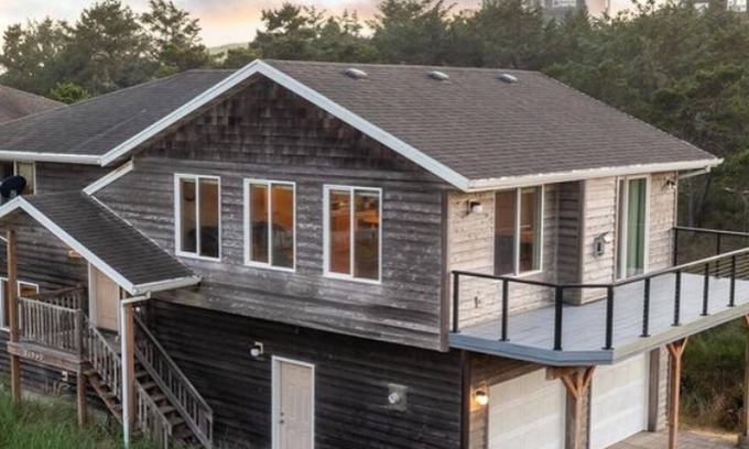Pacific City House | Pacific City Charmer - 2 blocks from beach!
