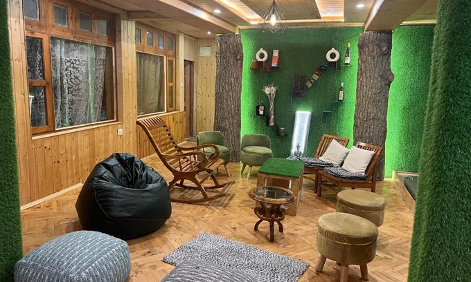 Narkanda House | Pahadi House