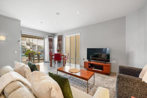 Paihia Apartment | Paihia Waterfront 1 Bedroom Apartment