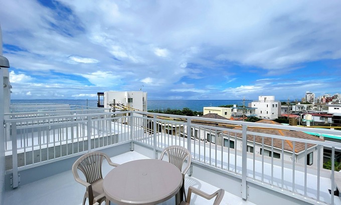 Chatan House | Palace Oceanside