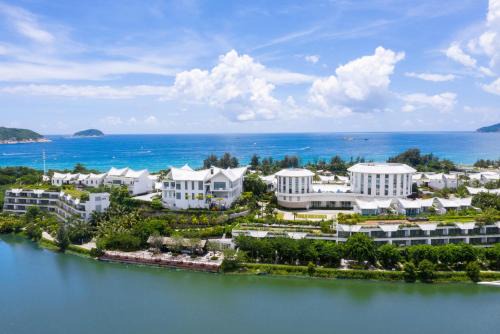 Jiyang Hotel | Palace Resort Yalong Bay Sanya