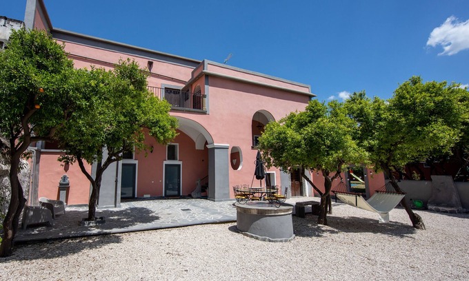 Mount Vesuvius - Pompei Bed & Breakfast | Palazzo d'Aquino - Family Room with Bathroom