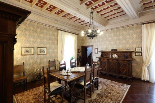 Orvieto Apartment | Palazzo Febei