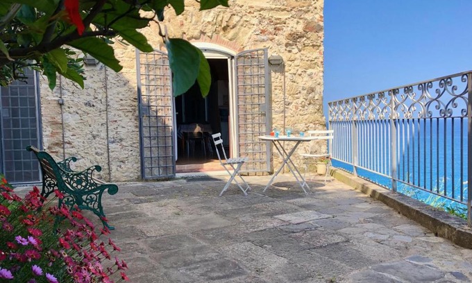 Pizzo Apartment | Palazzo Pizzo Residence