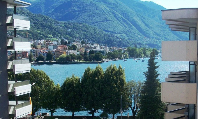 Locarno Condo | "Palazzo Varesi" - Premier Apartment in central Locarno, Switzerland