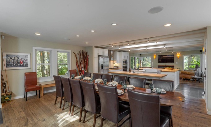 Olympic Valley House | Palisades Tahoe Paradise - Hot Tub