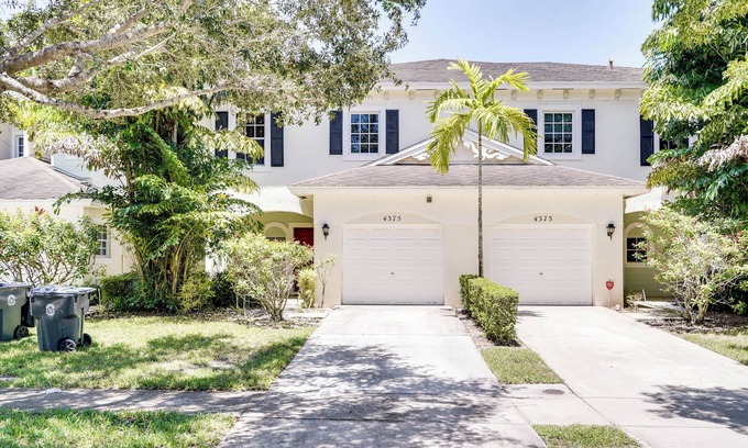 Lake Worth Corridor House | Palm beach - pool , washer and dryer ,beach , backyard