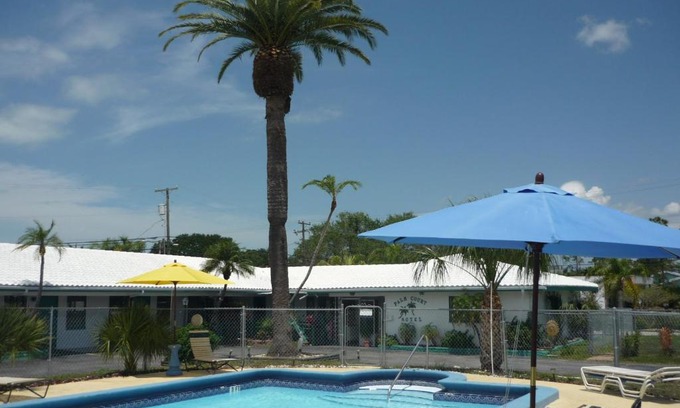 Dunedin Hotel | Palm Court Motel