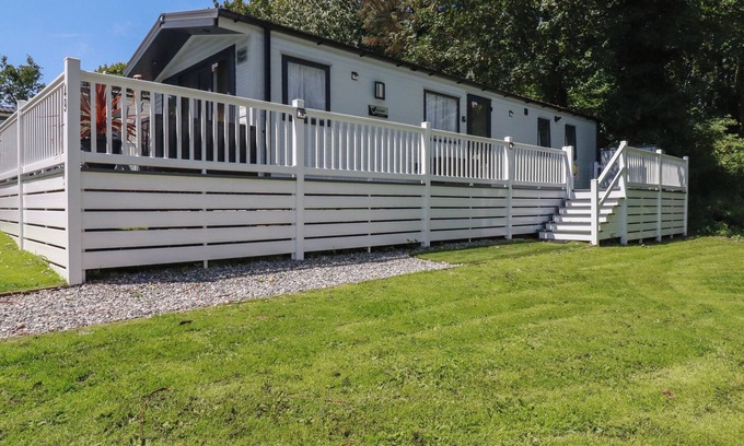 Newquay Cottage | PAMS PLACE, pet friendly, with pool in Crantock
